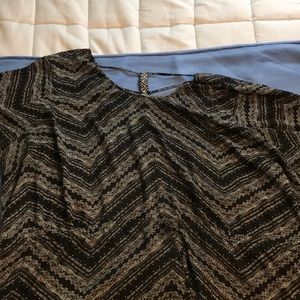 Maurice’s size 4 top